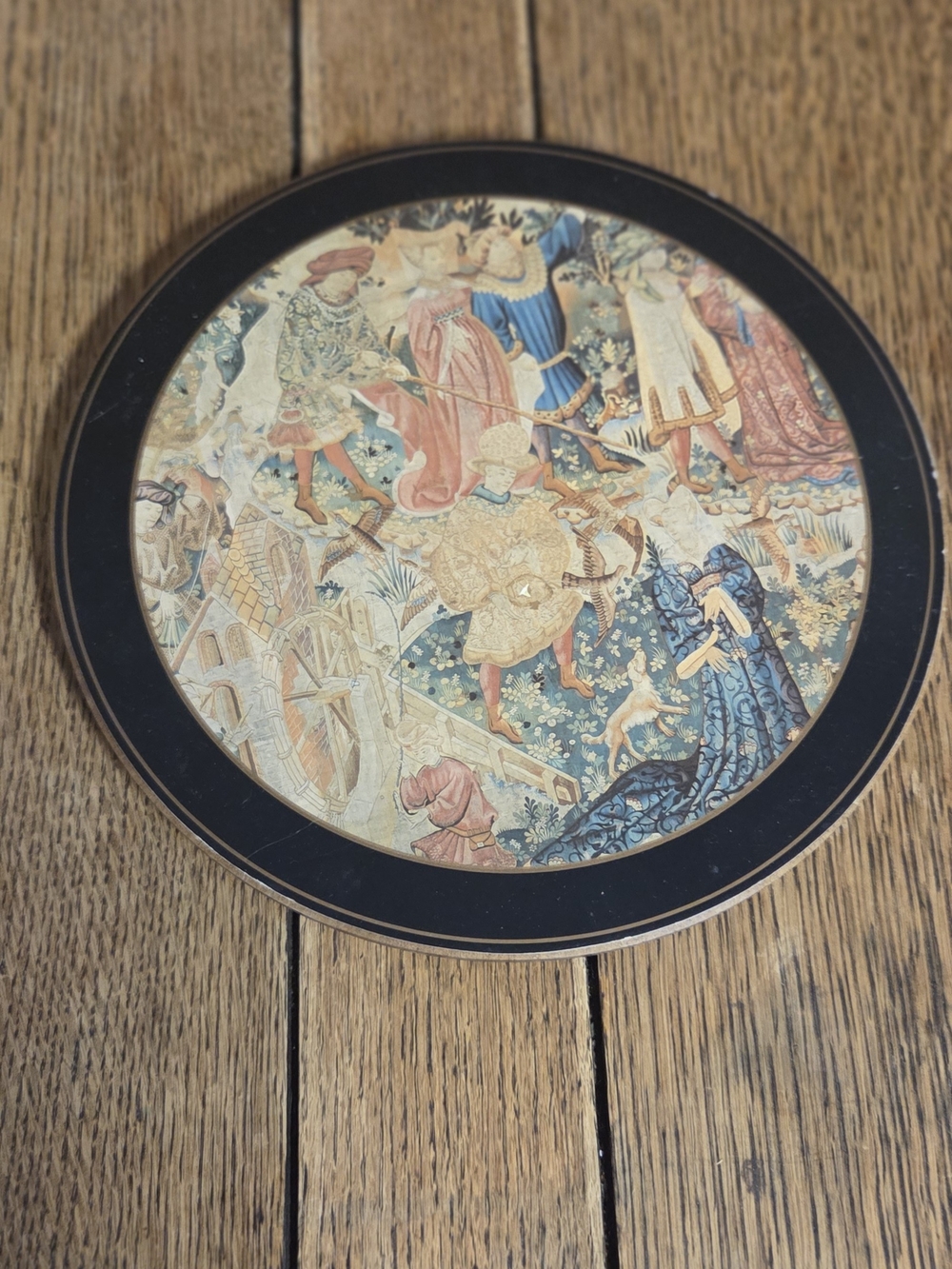 Pimpernel Round Wall Art in Blue, Red, Gold Trivet